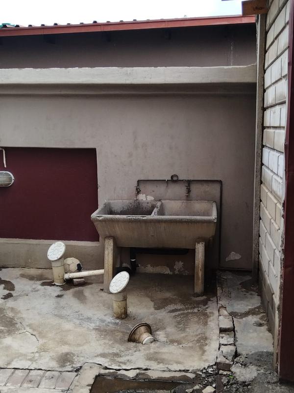 2 Bedroom Property for Sale in Tlhabane North West